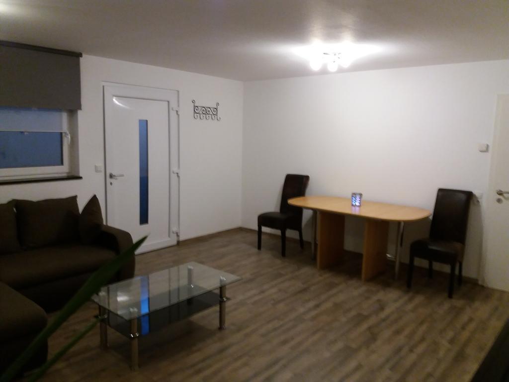 Ferienwohnung Casa Helvetia Rheinhausen Exterior foto